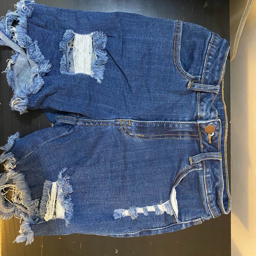 FASHION NOVA JEAN SHORTS